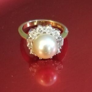 Vintage Phaket Pearl & CZ Halo Cocktail Ring. Stamped Thailand. Size 7.5